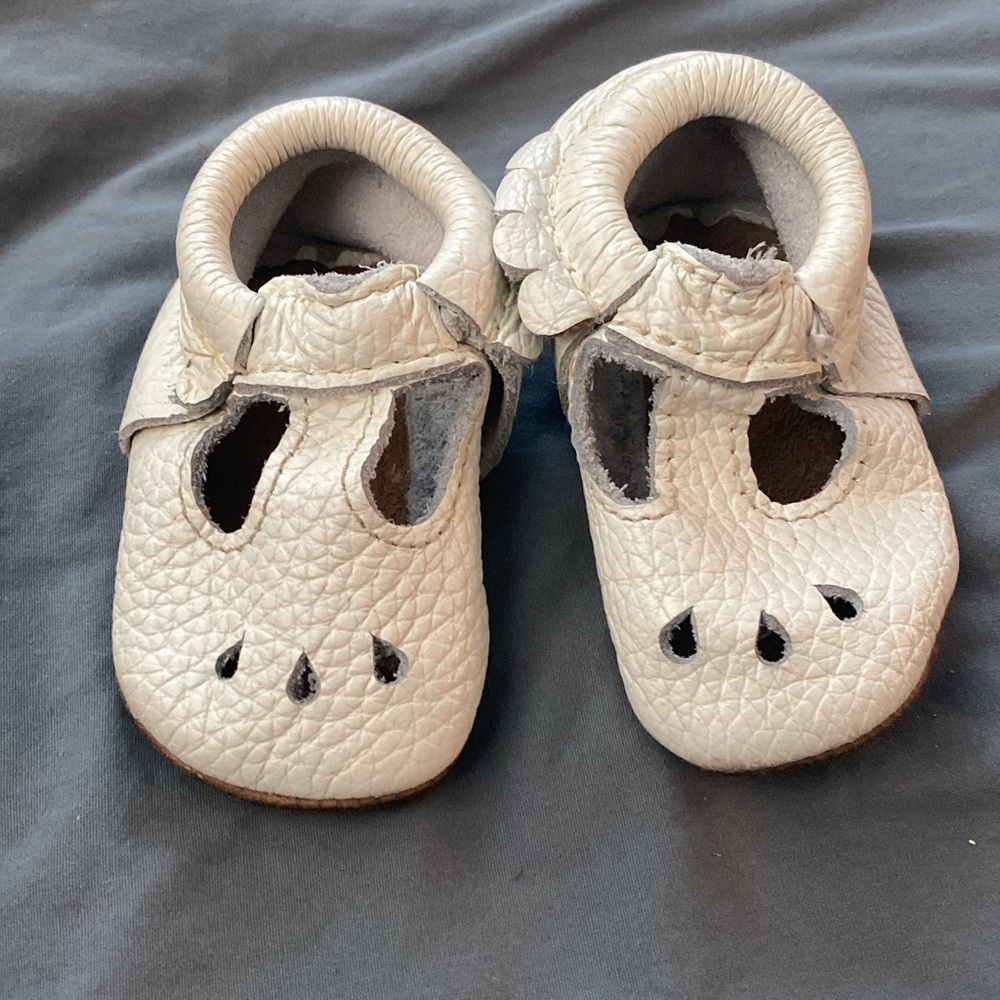 White size 2 Mary Janes FP
